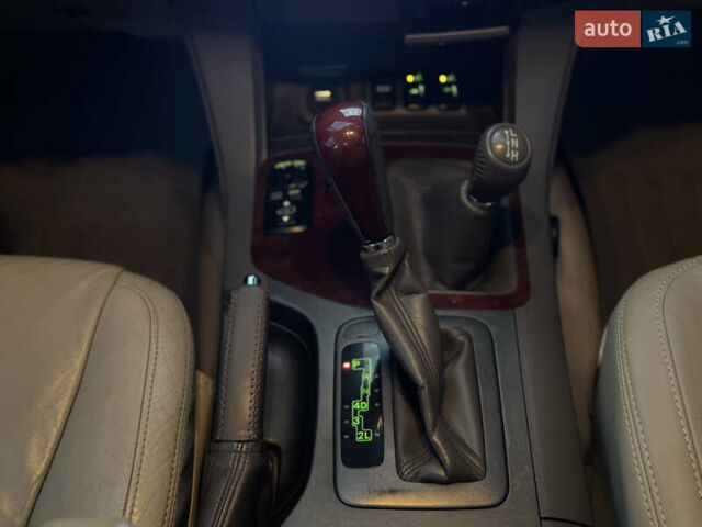 Лексус ГХ 2007 у Сарнах на Automoto.ua Чорний Лексус ГХ, об'ємом двигуна 4.7 л та пробігом 323 тис. км за 15999 $, фото 36 на Automoto.ua