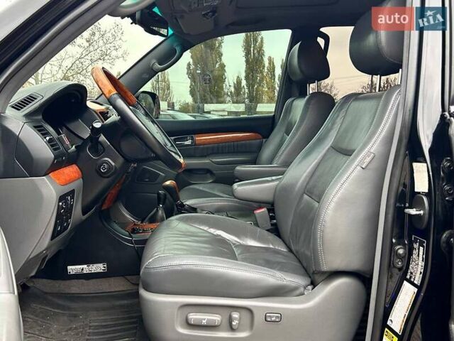 Черный Лексус ГХ, объемом двигателя 4.66 л и пробегом 367 тыс. км за 19000 $, фото 12 на Automoto.ua