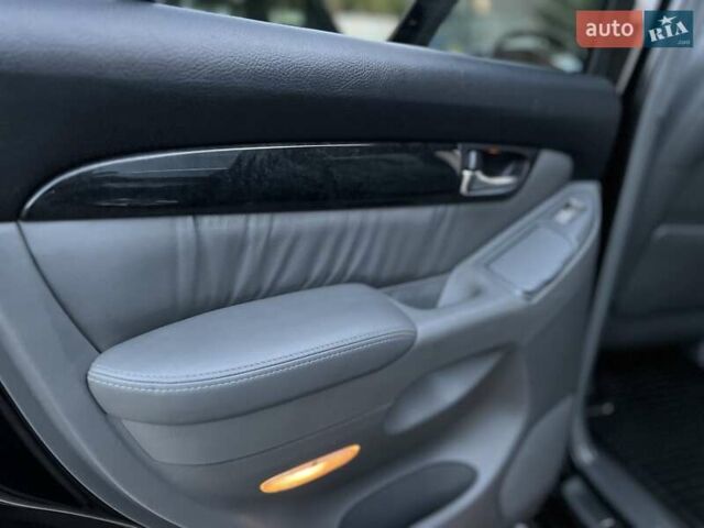 Лексус ГХ 2007 у Хмельницькому на Automoto.ua Чорний Лексус ГХ, об'ємом двигуна 4.7 л та пробігом 230 тис. км за 17900 $, фото 69 на Automoto.ua