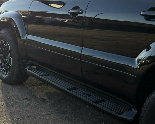 Черный Лексус ГХ, объемом двигателя 4.66 л и пробегом 285 тыс. км за 16000 $, фото 8 на Automoto.ua