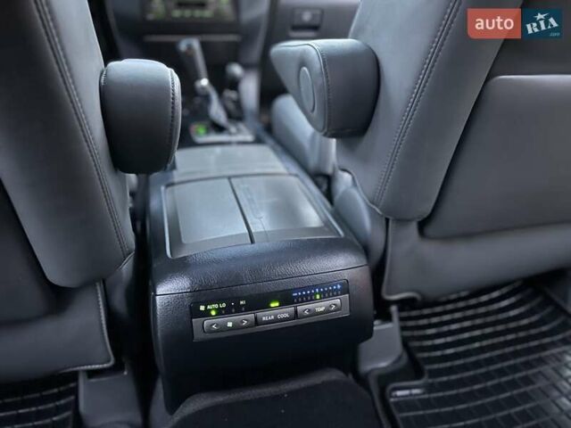 Лексус ГХ 2007 у Хмельницькому на Automoto.ua Чорний Лексус ГХ, об'ємом двигуна 4.7 л та пробігом 230 тис. км за 17900 $, фото 93 на Automoto.ua