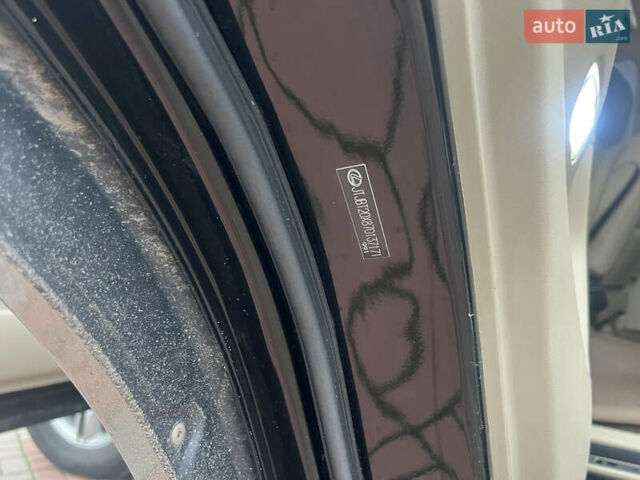 Чорний Лексус ГХ, об'ємом двигуна 4.7 л та пробігом 222 тис. км за 16500 $, фото 14 на Automoto.ua