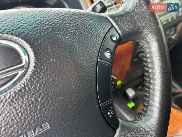 Черный Лексус ГХ, объемом двигателя 4.66 л и пробегом 367 тыс. км за 19000 $, фото 17 на Automoto.ua