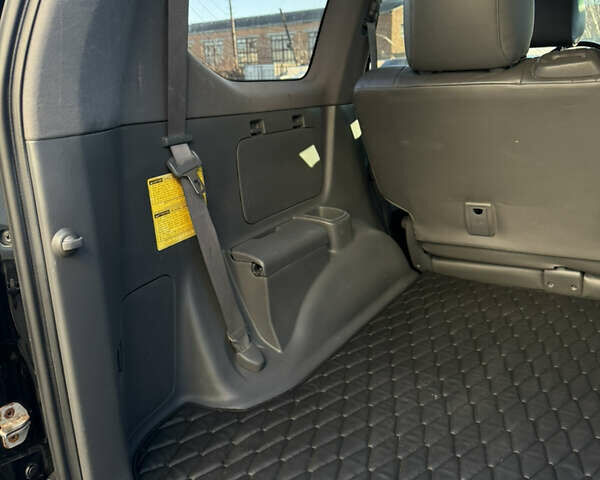 Черный Лексус ГХ, объемом двигателя 4.66 л и пробегом 285 тыс. км за 16000 $, фото 23 на Automoto.ua