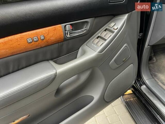 Черный Лексус ГХ, объемом двигателя 4.66 л и пробегом 210 тыс. км за 15800 $, фото 11 на Automoto.ua