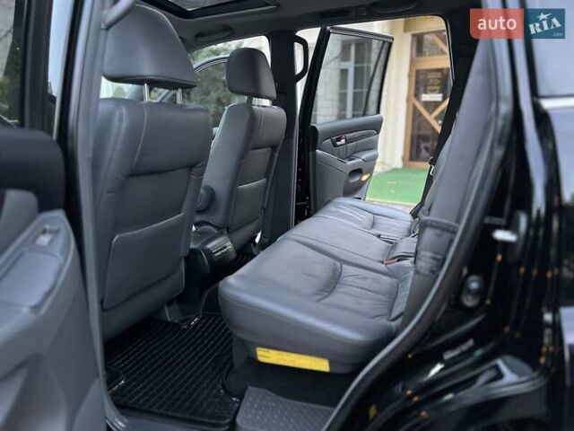 Лексус ГХ 2007 у Хмельницькому на Automoto.ua Чорний Лексус ГХ, об'ємом двигуна 4.7 л та пробігом 230 тис. км за 17900 $, фото 74 на Automoto.ua