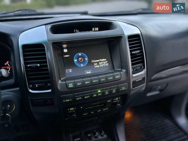 Лексус ГХ 2007 у Хмельницькому на Automoto.ua Чорний Лексус ГХ, об'ємом двигуна 4.7 л та пробігом 230 тис. км за 17900 $, фото 91 на Automoto.ua