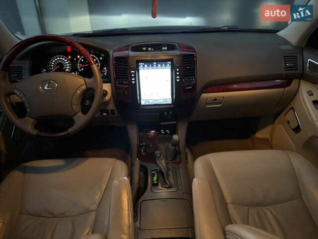 Лексус ГХ 2007 у Сарнах на Automoto.ua Чорний Лексус ГХ, об'ємом двигуна 4.7 л та пробігом 323 тис. км за 15999 $, фото 34 на Automoto.ua