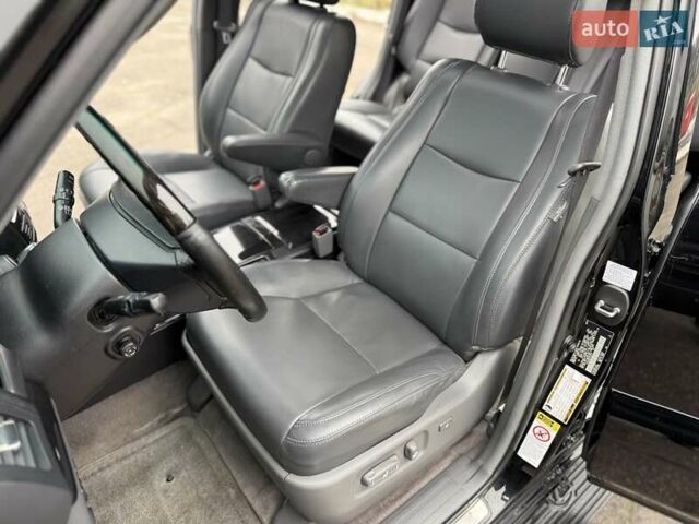 Чорний Лексус ГХ, об'ємом двигуна 4.7 л та пробігом 259 тис. км за 16500 $, фото 15 на Automoto.ua