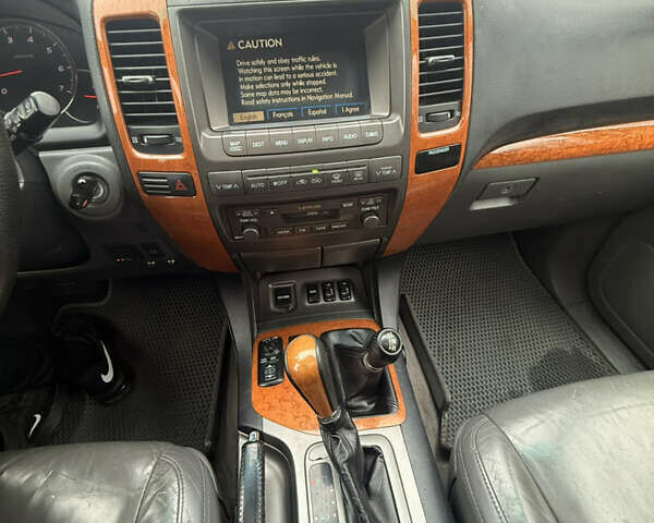 Чорний Лексус ГХ, об'ємом двигуна 4.66 л та пробігом 172 тис. км за 13500 $, фото 33 на Automoto.ua