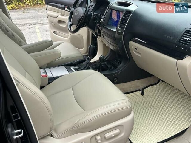 Черный Лексус ГХ, объемом двигателя 4.7 л и пробегом 367 тыс. км за 17599 $, фото 43 на Automoto.ua
