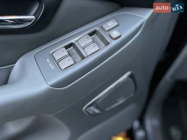 Лексус ГХ 2007 у Хмельницькому на Automoto.ua Чорний Лексус ГХ, об'ємом двигуна 4.7 л та пробігом 230 тис. км за 17900 $, фото 62 на Automoto.ua