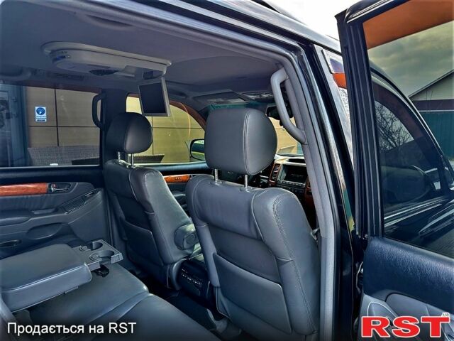 Чорний Лексус ГХ, об'ємом двигуна 4.7 л та пробігом 172 тис. км за 15900 $, фото 7 на Automoto.ua