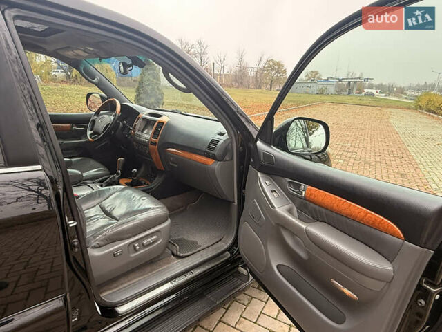 Чорний Лексус ГХ, об'ємом двигуна 4.66 л та пробігом 191 тис. км за 13500 $, фото 24 на Automoto.ua