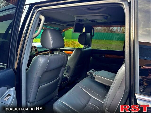 Чорний Лексус ГХ, об'ємом двигуна 4.7 л та пробігом 172 тис. км за 15900 $, фото 6 на Automoto.ua