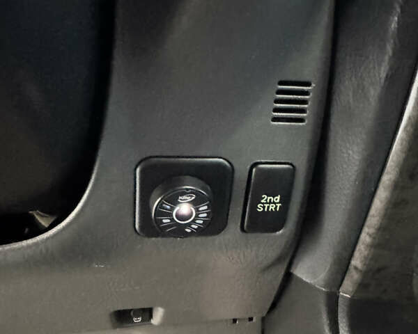 Черный Лексус ГХ, объемом двигателя 4.66 л и пробегом 186 тыс. км за 21700 $, фото 16 на Automoto.ua