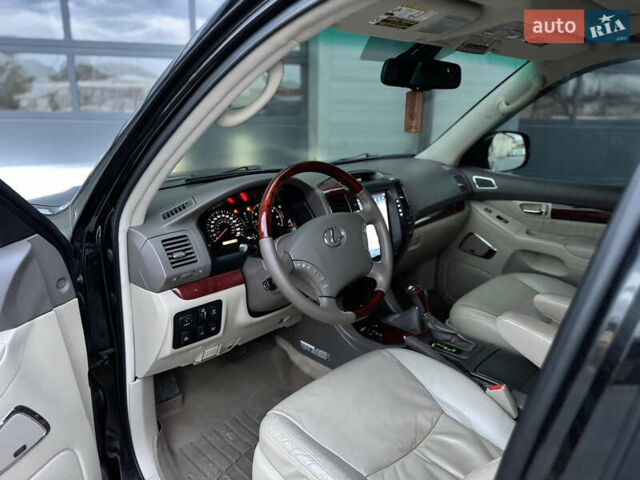 Лексус ГХ 2007 у Сарнах на Automoto.ua Чорний Лексус ГХ, об'ємом двигуна 4.7 л та пробігом 323 тис. км за 15999 $, фото 30 на Automoto.ua