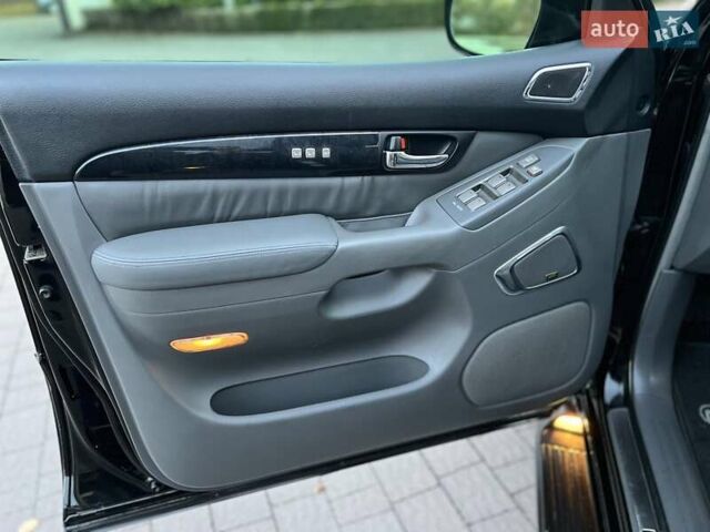 Лексус ГХ 2007 у Хмельницькому на Automoto.ua Чорний Лексус ГХ, об'ємом двигуна 4.7 л та пробігом 230 тис. км за 17900 $, фото 58 на Automoto.ua