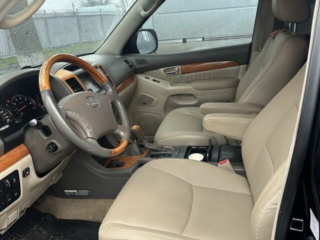 Чорний Лексус ГХ, об'ємом двигуна 4.7 л та пробігом 148 тис. км за 15000 $, фото 5 на Automoto.ua