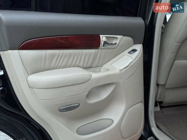 Лексус ГХ 2007 у Сарнах на Automoto.ua Чорний Лексус ГХ, об'ємом двигуна 4.7 л та пробігом 323 тис. км за 15999 $, фото 21 на Automoto.ua