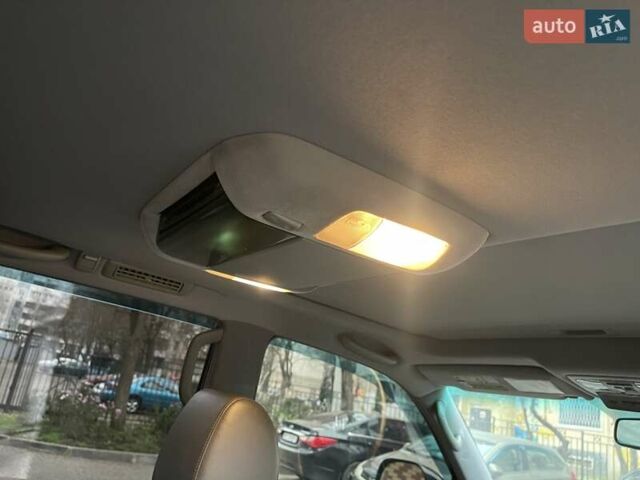 Черный Лексус ГХ, объемом двигателя 4.66 л и пробегом 210 тыс. км за 15800 $, фото 17 на Automoto.ua