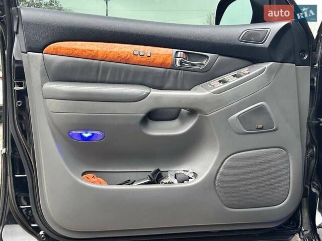 Черный Лексус ГХ, объемом двигателя 4.66 л и пробегом 367 тыс. км за 19000 $, фото 8 на Automoto.ua