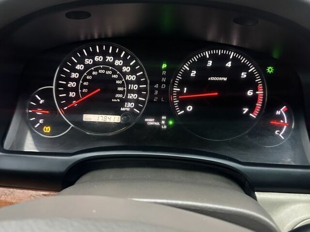 Чорний Лексус ГХ, об'ємом двигуна 4.7 л та пробігом 148 тис. км за 15000 $, фото 9 на Automoto.ua