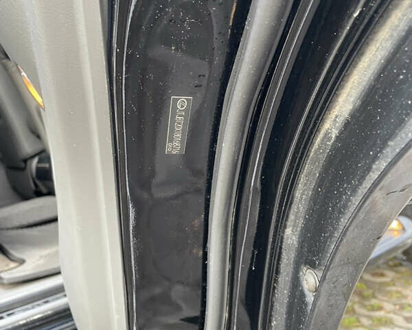 Чорний Лексус ГХ, об'ємом двигуна 4.7 л та пробігом 181 тис. км за 23000 $, фото 13 на Automoto.ua