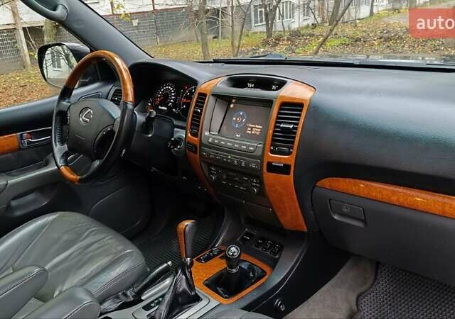 Черный Лексус ГХ, объемом двигателя 4.7 л и пробегом 276 тыс. км за 14900 $, фото 20 на Automoto.ua