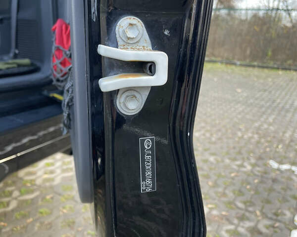 Чорний Лексус ГХ, об'ємом двигуна 4.7 л та пробігом 181 тис. км за 23000 $, фото 27 на Automoto.ua