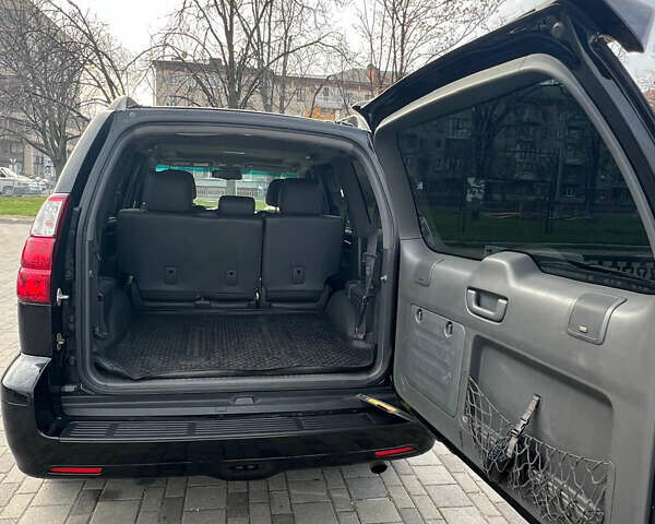 Черный Лексус ГХ, объемом двигателя 0 л и пробегом 200 тыс. км за 22499 $, фото 12 на Automoto.ua