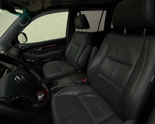 Черный Лексус ГХ, объемом двигателя 4.7 л и пробегом 200 тыс. км за 20800 $, фото 7 на Automoto.ua