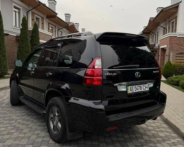 Черный Лексус ГХ, объемом двигателя 4.7 л и пробегом 200 тыс. км за 20800 $, фото 2 на Automoto.ua
