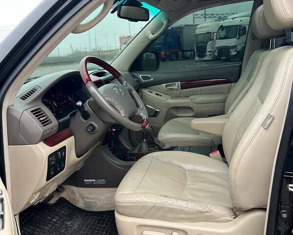 Чорний Лексус ГХ, об'ємом двигуна 4.66 л та пробігом 221 тис. км за 17300 $, фото 14 на Automoto.ua