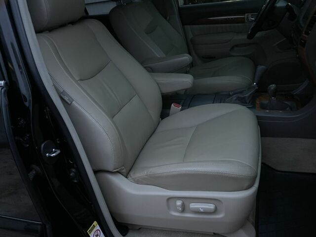 Черный Лексус ГХ, объемом двигателя 4.7 л и пробегом 235 тыс. км за 13800 $, фото 12 на Automoto.ua