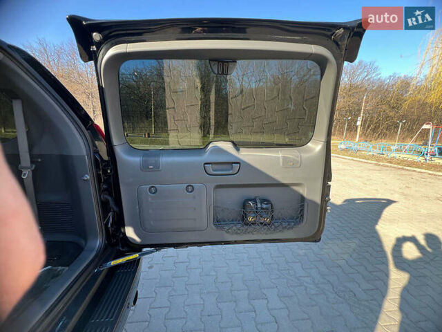 Черный Лексус ГХ, объемом двигателя 4.7 л и пробегом 260 тыс. км за 18500 $, фото 15 на Automoto.ua