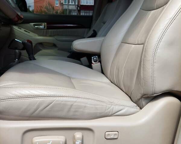 Черный Лексус ГХ, объемом двигателя 4.66 л и пробегом 290 тыс. км за 17000 $, фото 11 на Automoto.ua