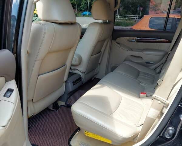 Черный Лексус ГХ, объемом двигателя 4.66 л и пробегом 290 тыс. км за 17000 $, фото 15 на Automoto.ua