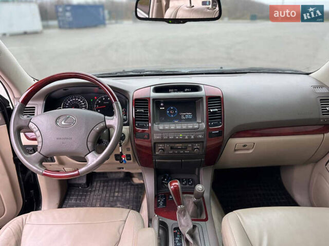 Чорний Лексус ГХ, об'ємом двигуна 4.66 л та пробігом 221 тис. км за 17300 $, фото 20 на Automoto.ua