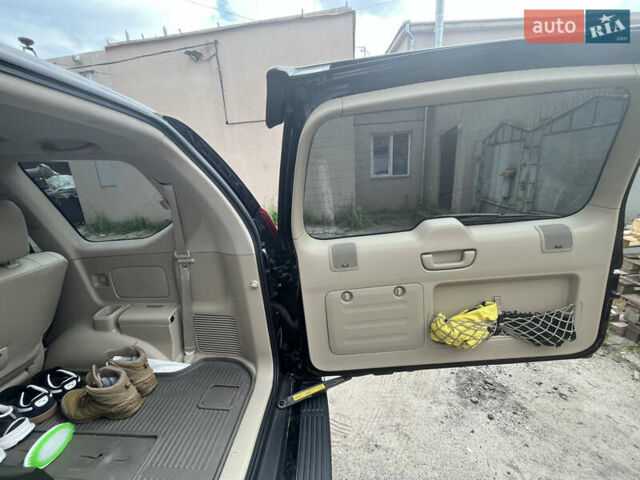 Чорний Лексус ГХ, об'ємом двигуна 4.66 л та пробігом 350 тис. км за 20000 $, фото 12 на Automoto.ua