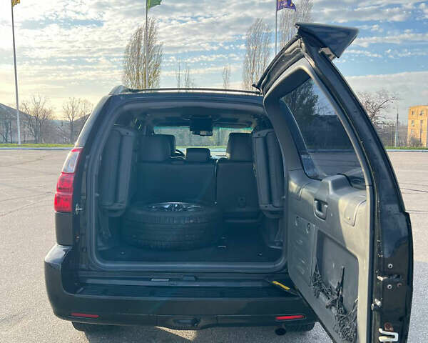 Черный Лексус ГХ, объемом двигателя 4.66 л и пробегом 190 тыс. км за 20500 $, фото 14 на Automoto.ua