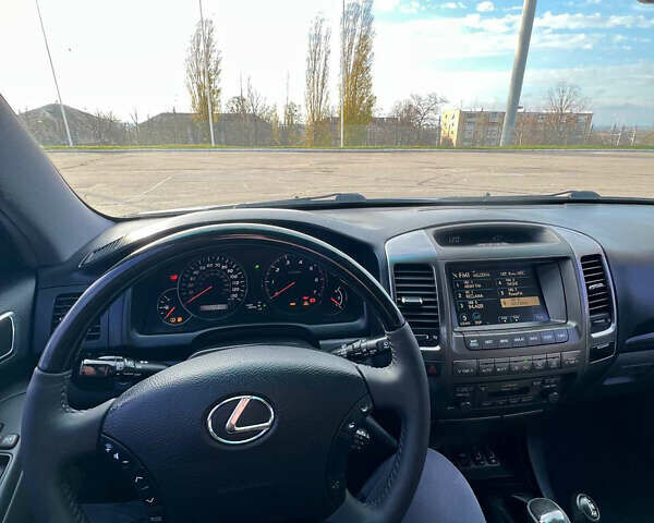 Черный Лексус ГХ, объемом двигателя 4.66 л и пробегом 190 тыс. км за 20500 $, фото 16 на Automoto.ua