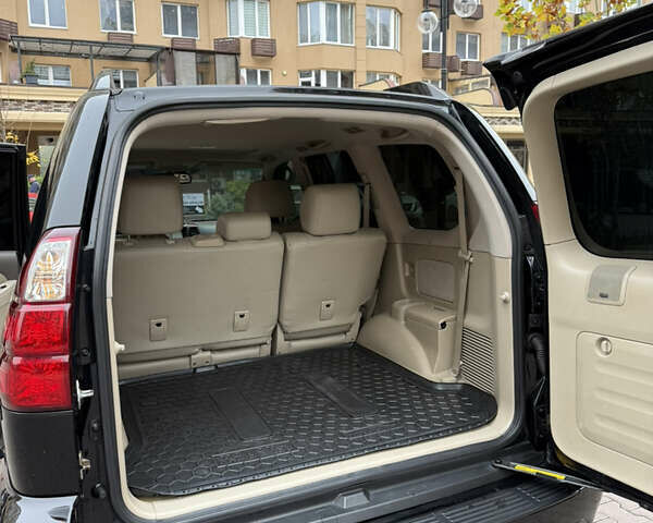 Чорний Лексус ГХ, об'ємом двигуна 4.66 л та пробігом 288 тис. км за 17800 $, фото 11 на Automoto.ua