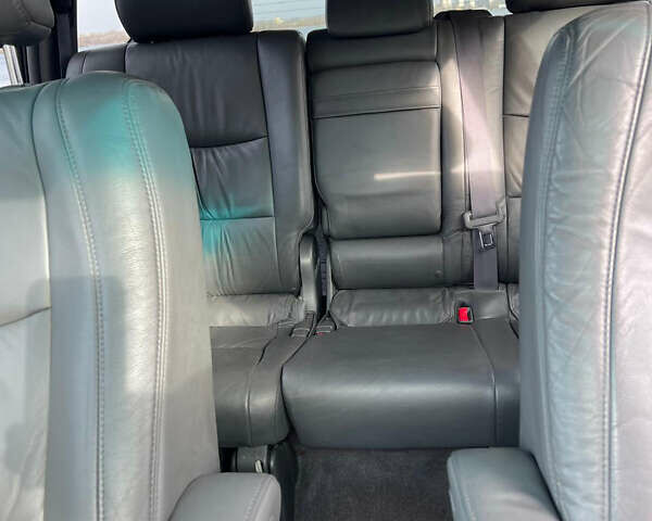 Черный Лексус ГХ, объемом двигателя 0 л и пробегом 200 тыс. км за 22499 $, фото 10 на Automoto.ua