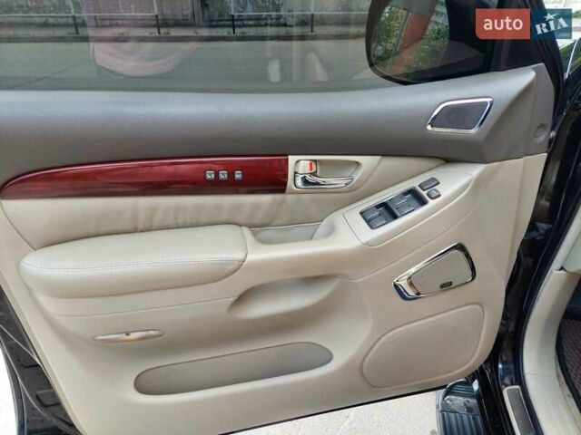 Черный Лексус ГХ, объемом двигателя 4.66 л и пробегом 290 тыс. км за 17000 $, фото 12 на Automoto.ua