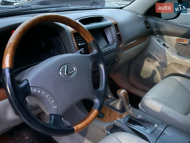 Черный Лексус ГХ, объемом двигателя 4.7 л и пробегом 235 тыс. км за 13800 $, фото 8 на Automoto.ua