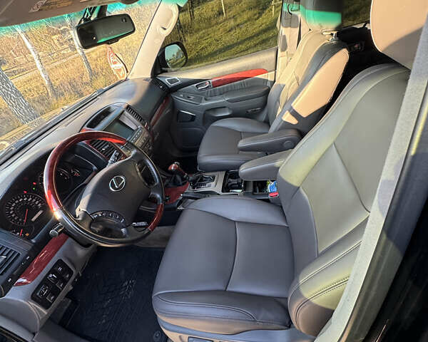Чорний Лексус ГХ, об'ємом двигуна 4.7 л та пробігом 290 тис. км за 16500 $, фото 8 на Automoto.ua