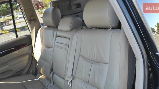 Черный Лексус ГХ, объемом двигателя 4.7 л и пробегом 255 тыс. км за 19000 $, фото 17 на Automoto.ua