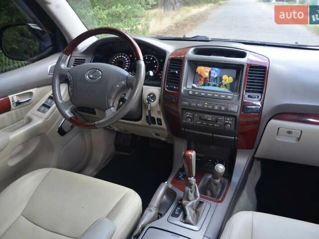 Черный Лексус ГХ, объемом двигателя 4.7 л и пробегом 164 тыс. км за 17900 $, фото 10 на Automoto.ua