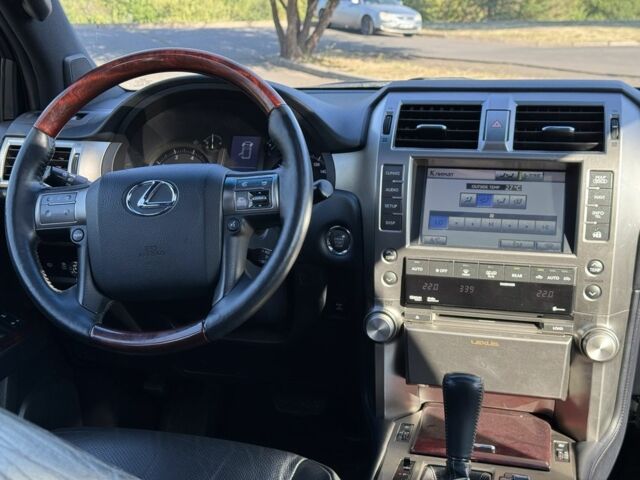 Чорний Лексус ГХ, об'ємом двигуна 4.6 л та пробігом 171 тис. км за 22500 $, фото 13 на Automoto.ua